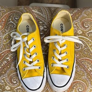 Converse Yellow Chuck Taylor All-Star Sneakers Classic Canvas